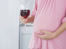 Er gravid i uge 4 - har jeg skadet barnet ved at drikke alkohol?