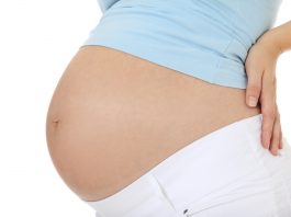 Jeg har rigtig ondt i ryggen. Kan det skyldes mavemusklerne? Jeg er gravid i uge 30.