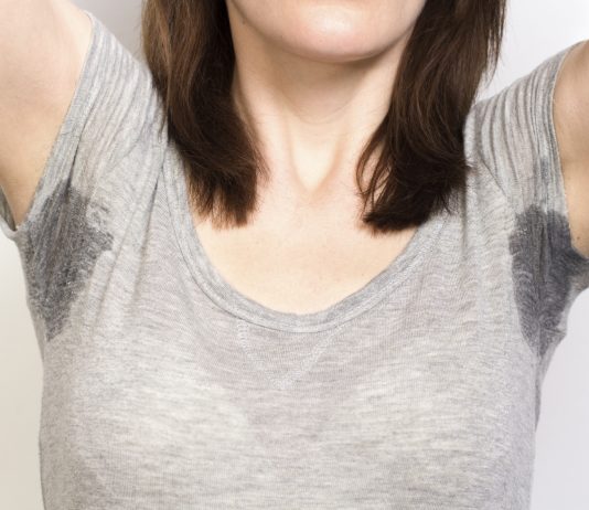 kan skade mit foster at bruge den svedhæmmende deo "Aluminiumklorid sprit 25%"?