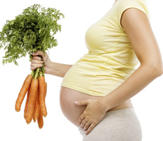 Må jeg spise gulerødder og Gravitamin samtidig når jeg er gravid? Må jeg spise gulerødder samtidig med at jeg tager Gravitamin når jeg er gravid?