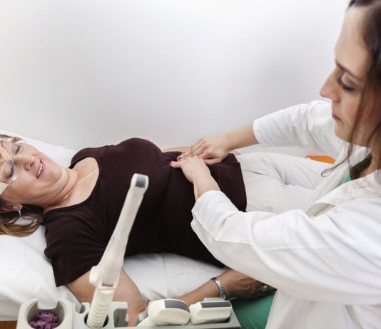 Svag positiv graviditetstest. Er jeg gravid udenfor livmoderen?